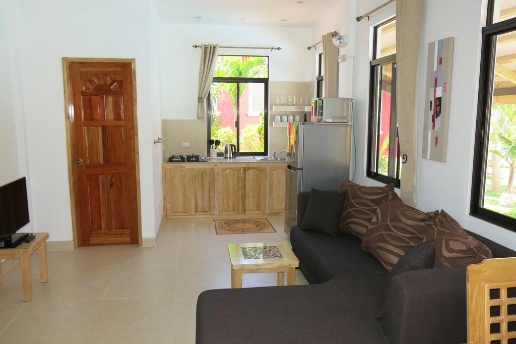 Alona'S Coral Garden Resort (Adults Only) Panglao Exterior photo