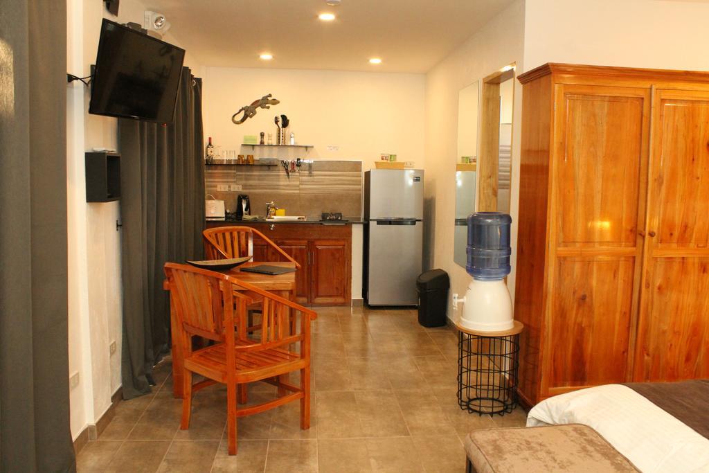 Alona'S Coral Garden Resort (Adults Only) Panglao Exterior photo