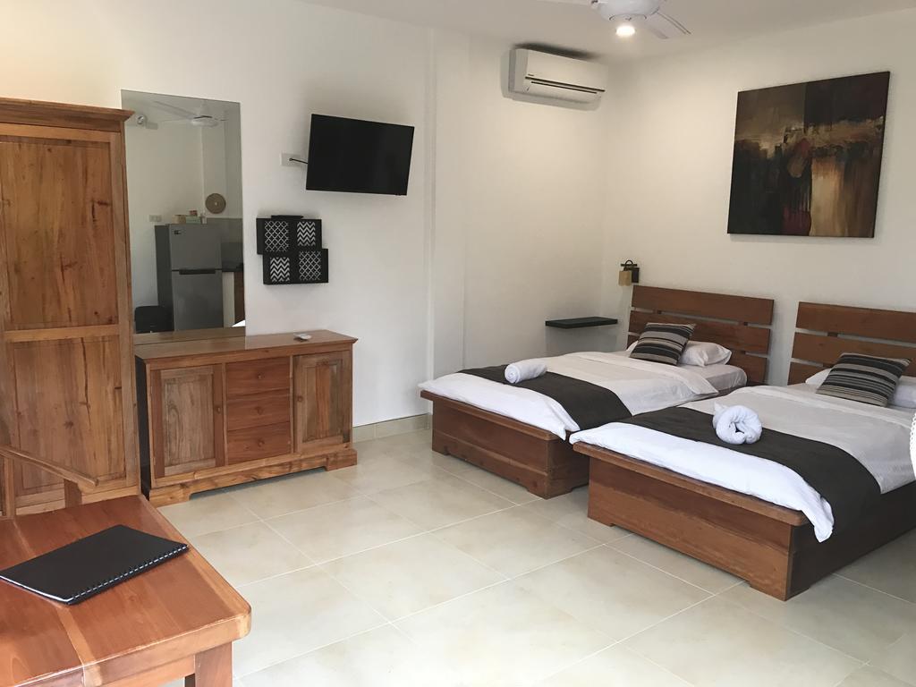 Alona'S Coral Garden Resort (Adults Only) Panglao Exterior photo